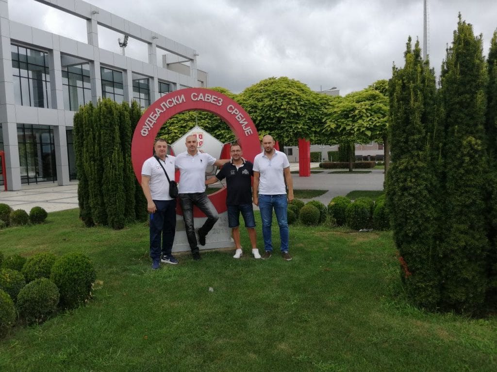 КОЈИЋ ПОКАЗАО КАКО СЕ ВОЛИ КЛУБ: ВЛАСЕНИЦА ДОБИЛА ВРИЈЕДНУ ОПРЕМУ