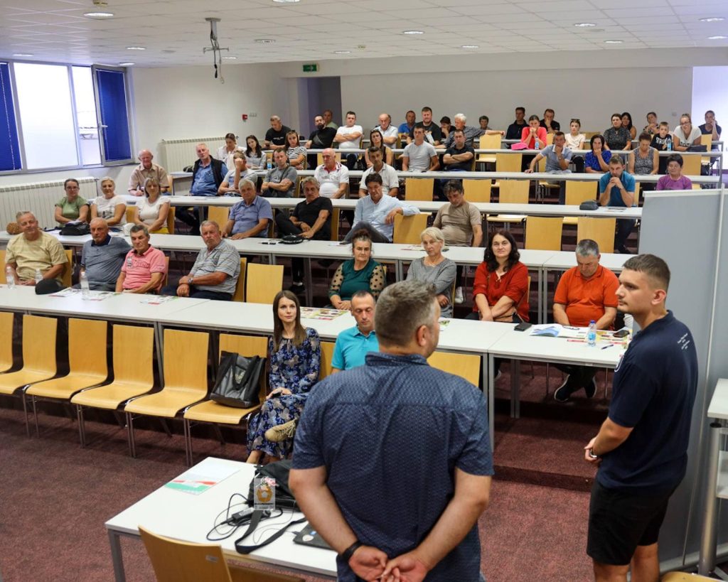 СУБВЕНЦИЈЕ ЗА КУПОВИНУ МАЂАРСКИХ ПОЉОПРИВРЕДНИХ МАШИНА