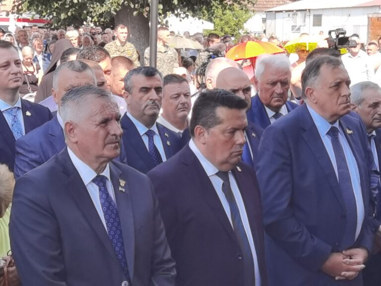 У БРАТУНЦУ ОБИЉЕЖЕНЕ 33 ГОДИНЕ ОД СТРАДАЊА СРБА ИЗ СРЕДЊЕГ ПОДРИЊА И БИРЧА